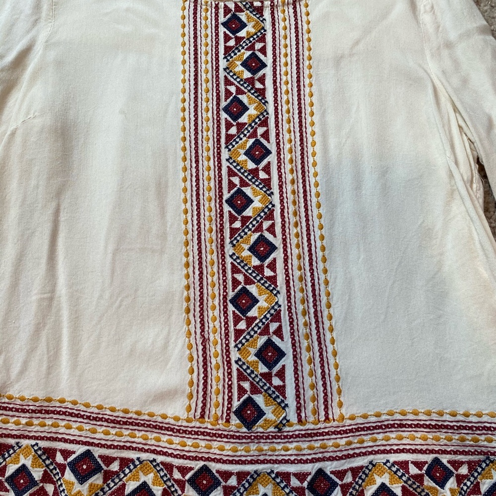 Aztec Blouse - Picture 3 of 3